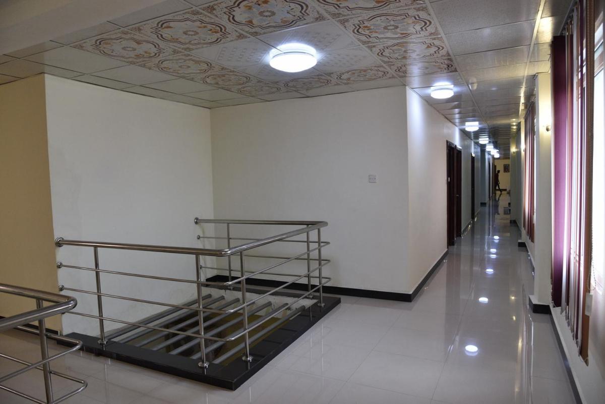 Global City Hotel Maligawatta Exterior foto